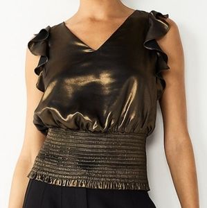 Nine West sleeveless ruffle smocked hem top 💛